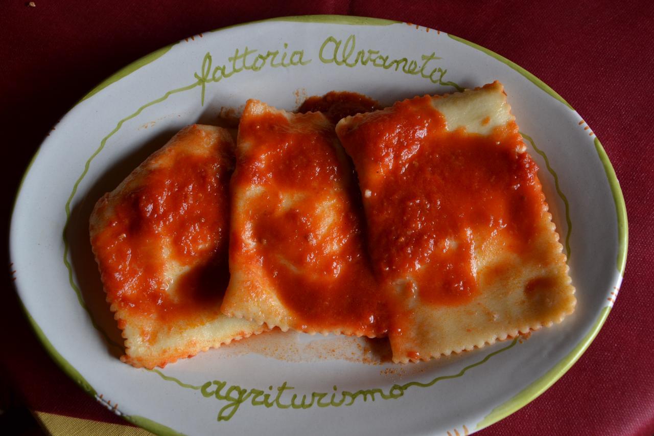 Fattoria Alvaneta Padula Buitenkant foto