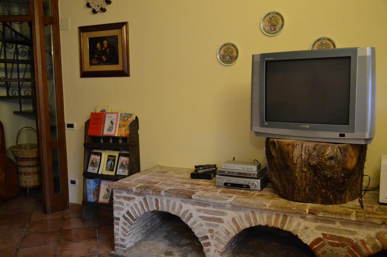 Fattoria Alvaneta Padula Buitenkant foto