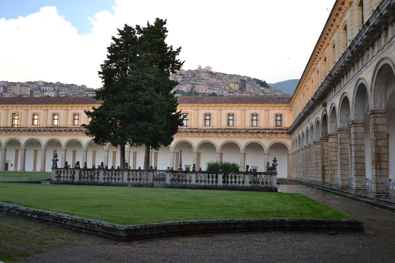 Fattoria Alvaneta Padula Buitenkant foto