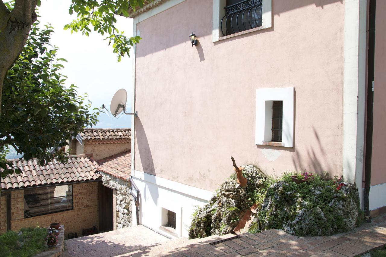 Fattoria Alvaneta Padula Buitenkant foto